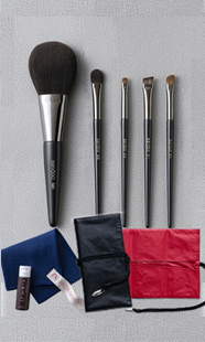 日本製のオリジナル高級化粧筆セット。 人気のメイクブラシ 化粧筆