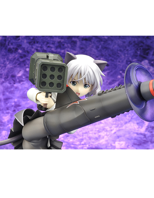 1/8 PVC塗装済み完成品 サーニャ・V・リトヴャク [ストライク