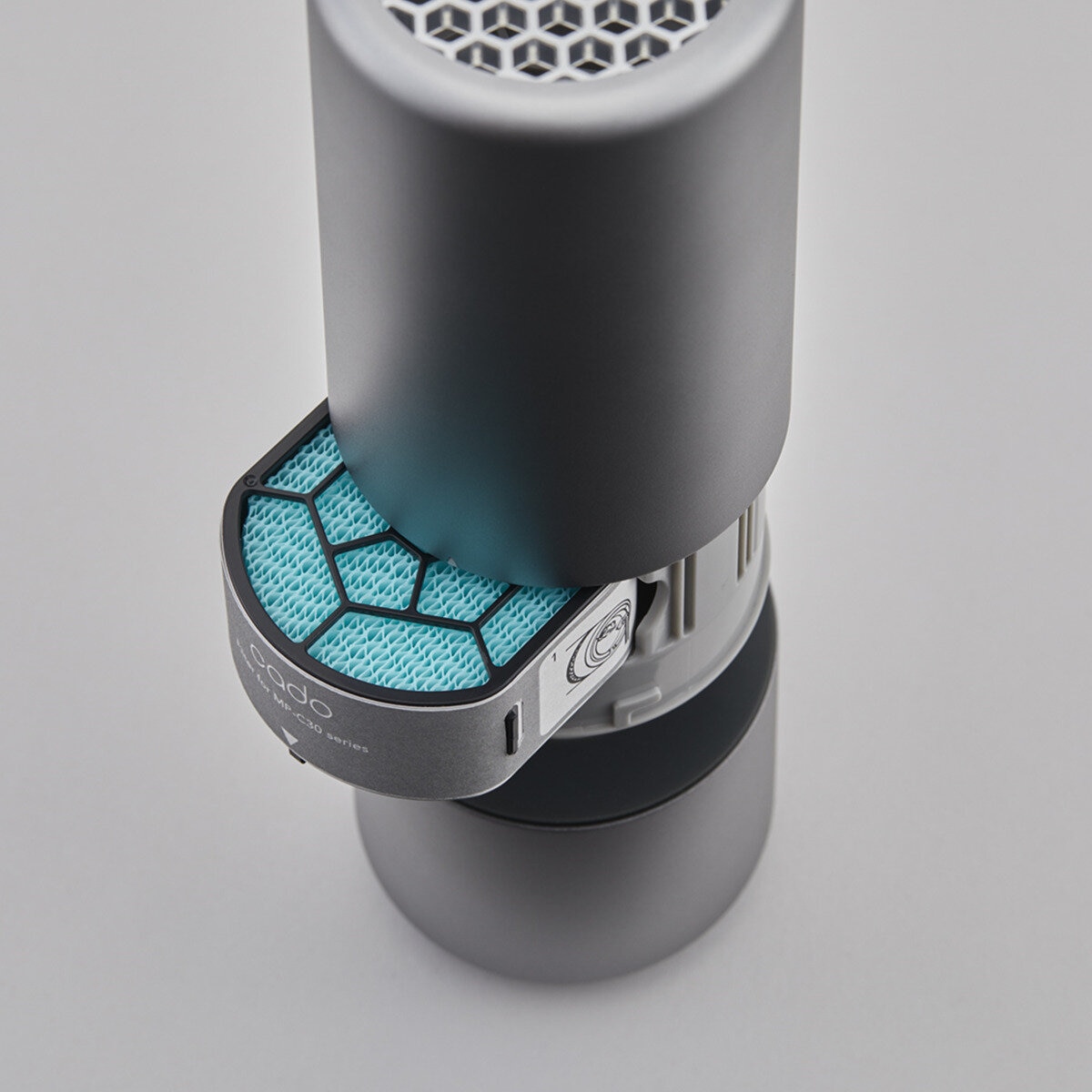 カドー ポータブル空気清浄機 車載用 ブラック | Costco Japan