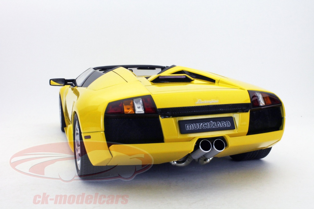 1⁄12 1/12 オートアート ランボルギーニ ムルシエラゴ ロードスター黄