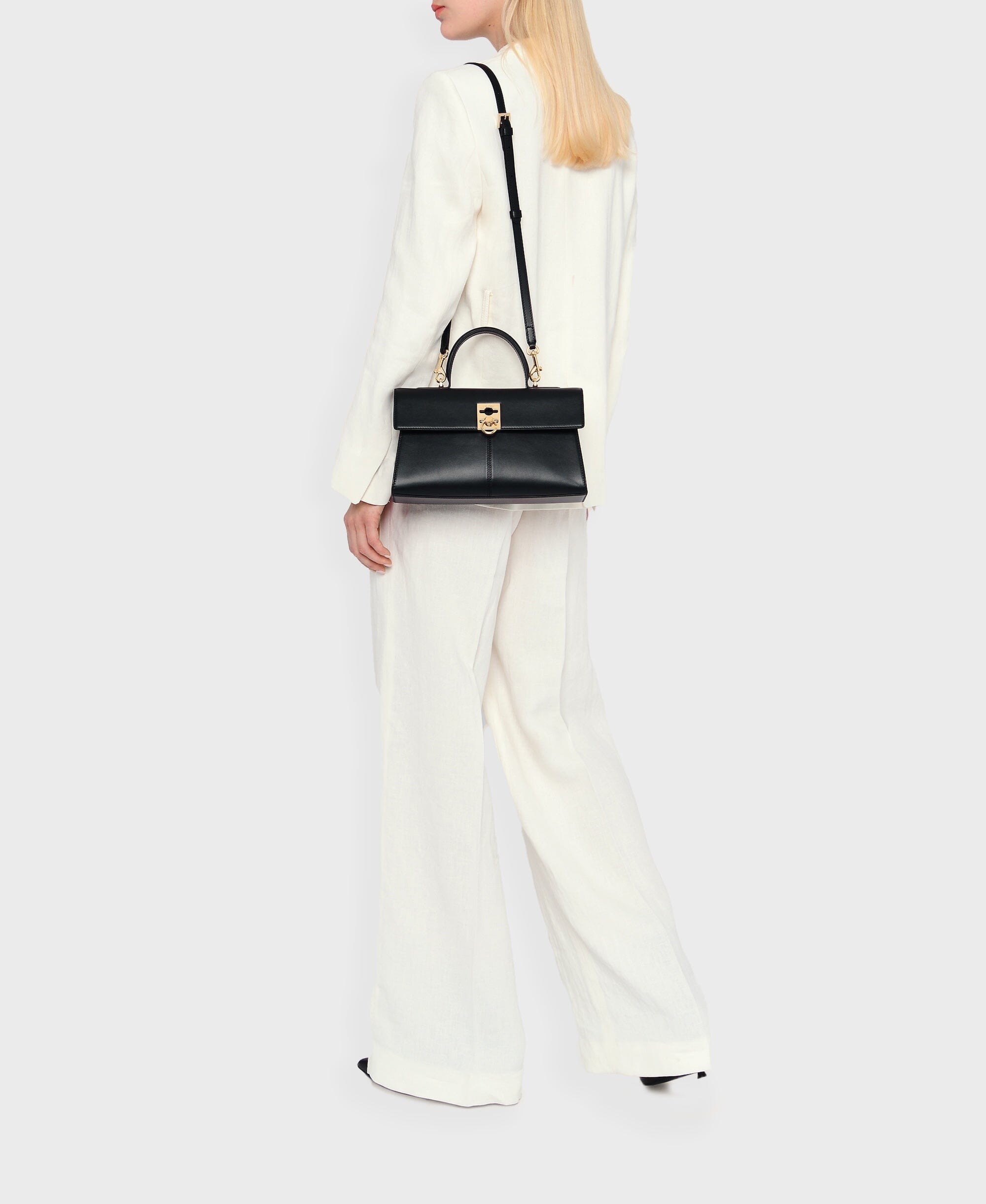 Cafuné Medium Stance (カフネ ミディアム スタンス) - Black