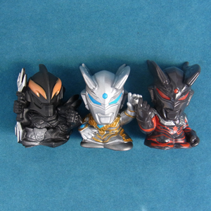 ウルトラマングッズ 指人形(カイザーダークネス、シャイニング