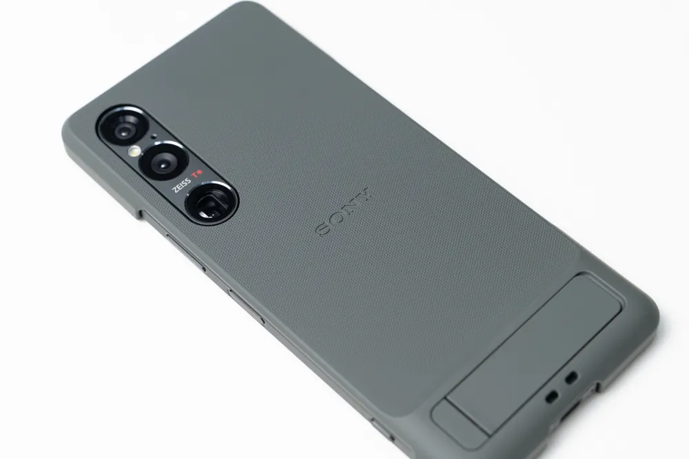 実機レビュー＞Xperia 1 Ⅵ専用「Style Cover with Stand for Xperia 1