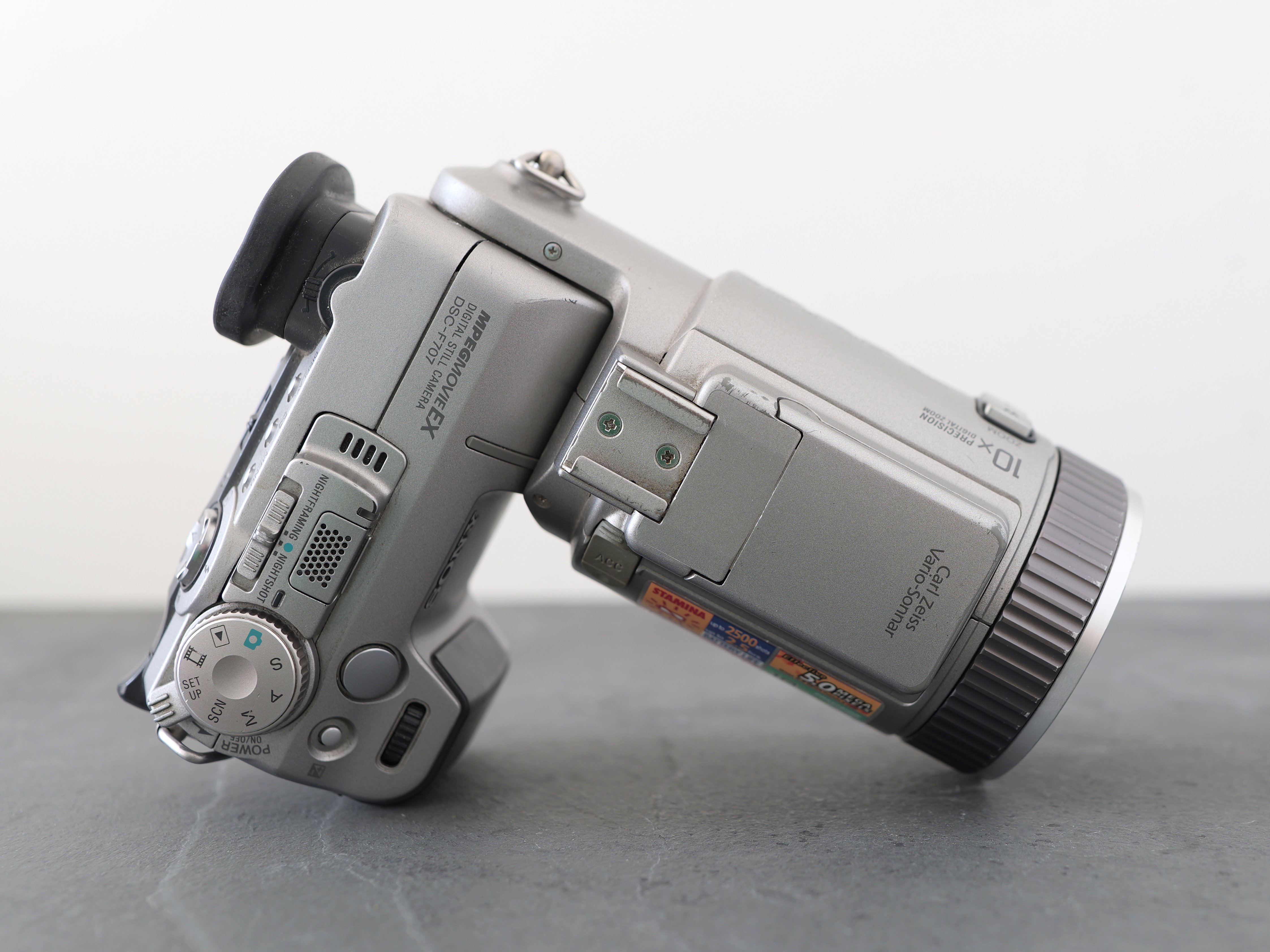 Sony Cyber-shot F707 RETRO review | Cameralabs