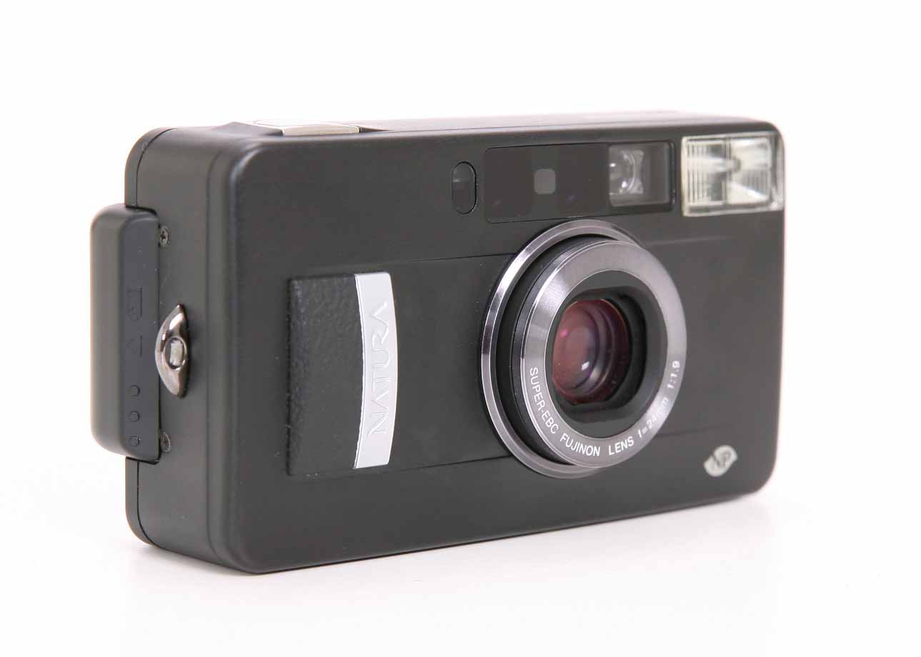 中古入荷情報】FUJIFILM NATURA BLACK F1.9 入荷！