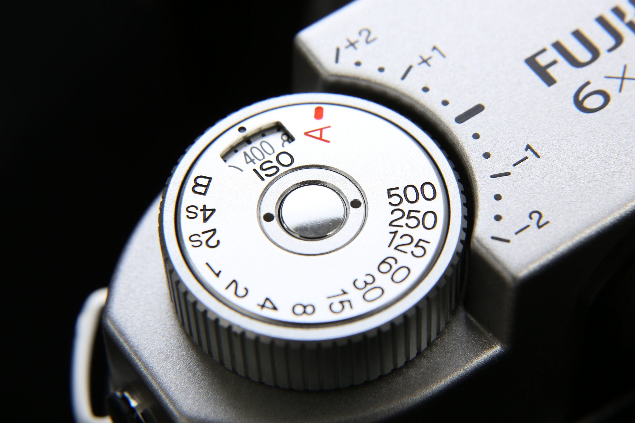 FUJIFILM GF670 Professional 使用レビュー 【コンパクトな蛇腹中判