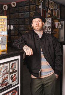 ダービーオブサンフランシスコ 302スタイル・ベスト/ブラックゴールド