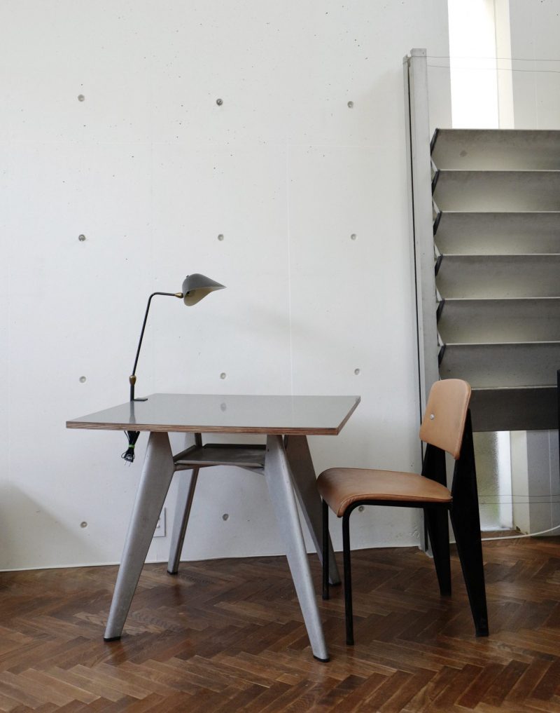 ジャン・プルーヴェのカフェテリアテーブル | soup / clozzet