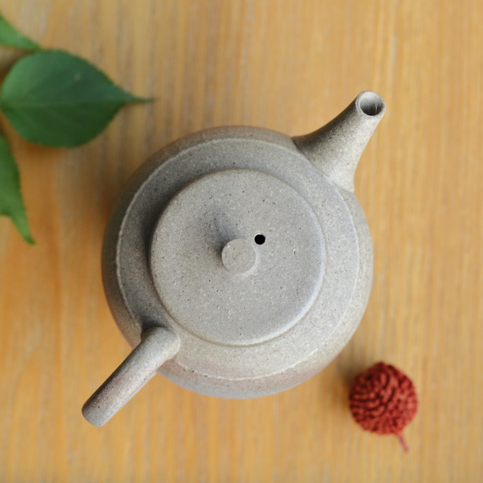 伊藤成二 高台型白泥茶壷 満容量180ml 作家もの常滑焼ティーポット