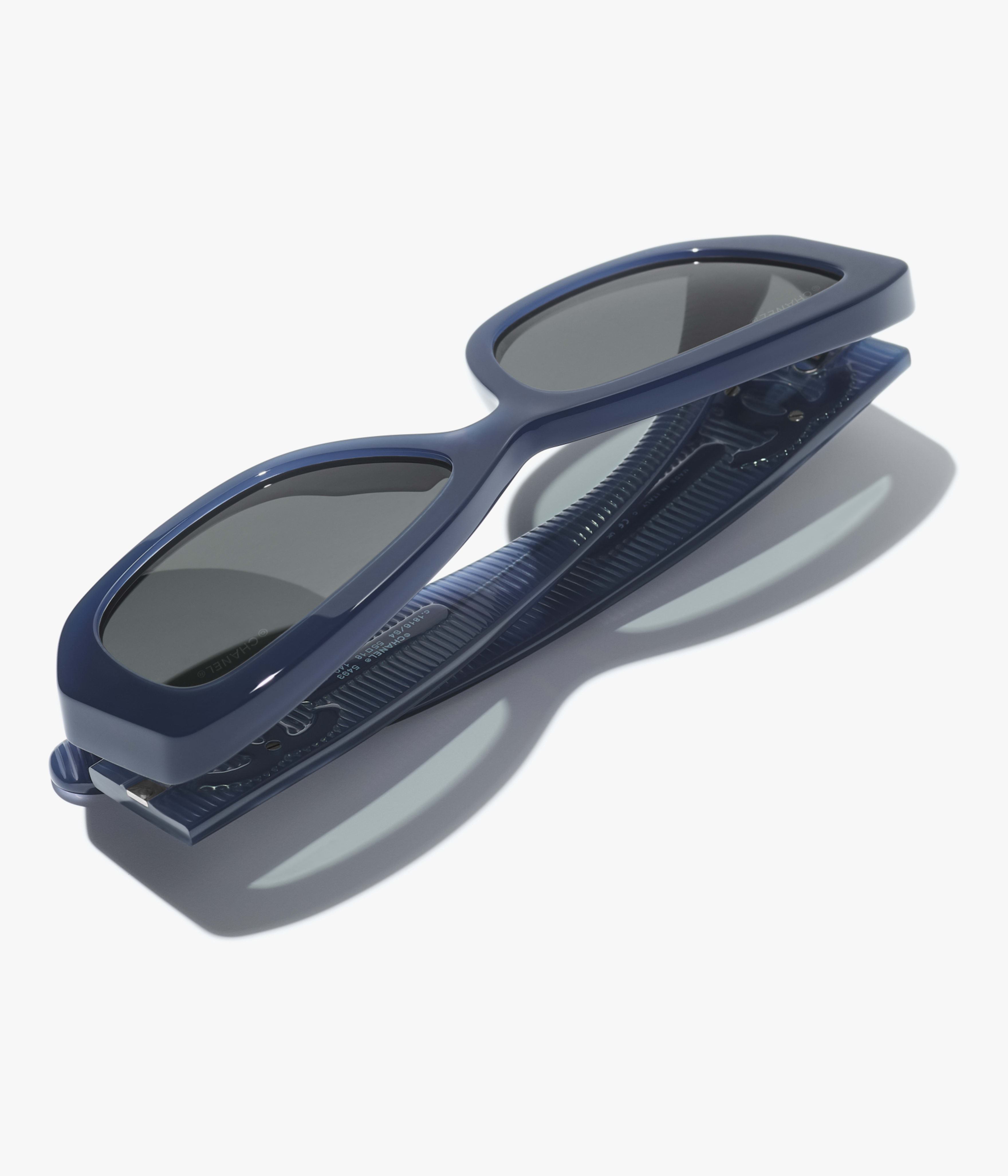 CHANEL サングラス: レクタングル シェイプ サングラス, アセテート