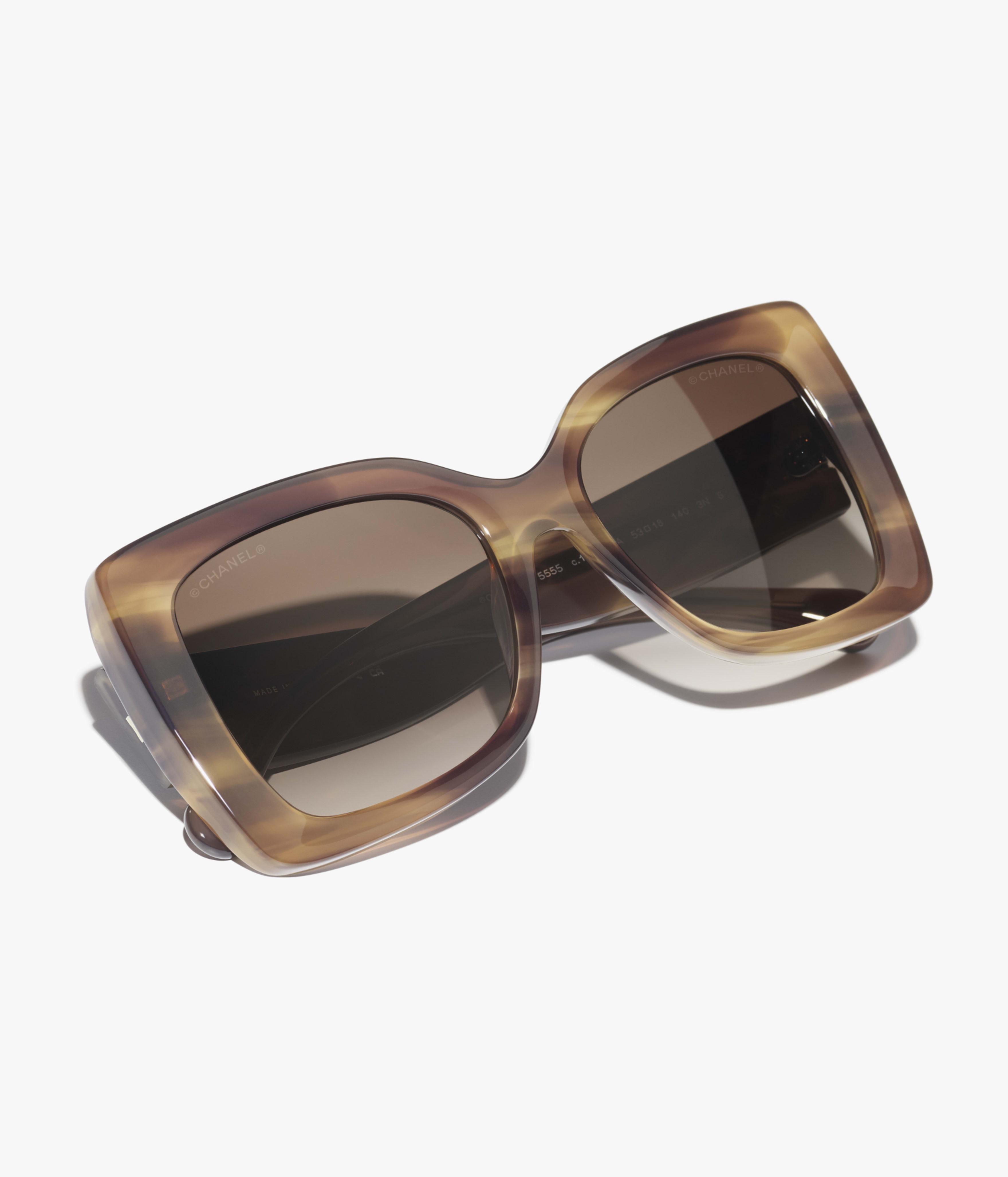 CHANEL サングラス: スクエア シェイプ サングラス, アセテート 5555