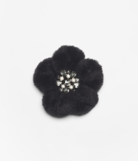 カメリア モチーフ – その他のアクセサリー — ファッション | CHANEL