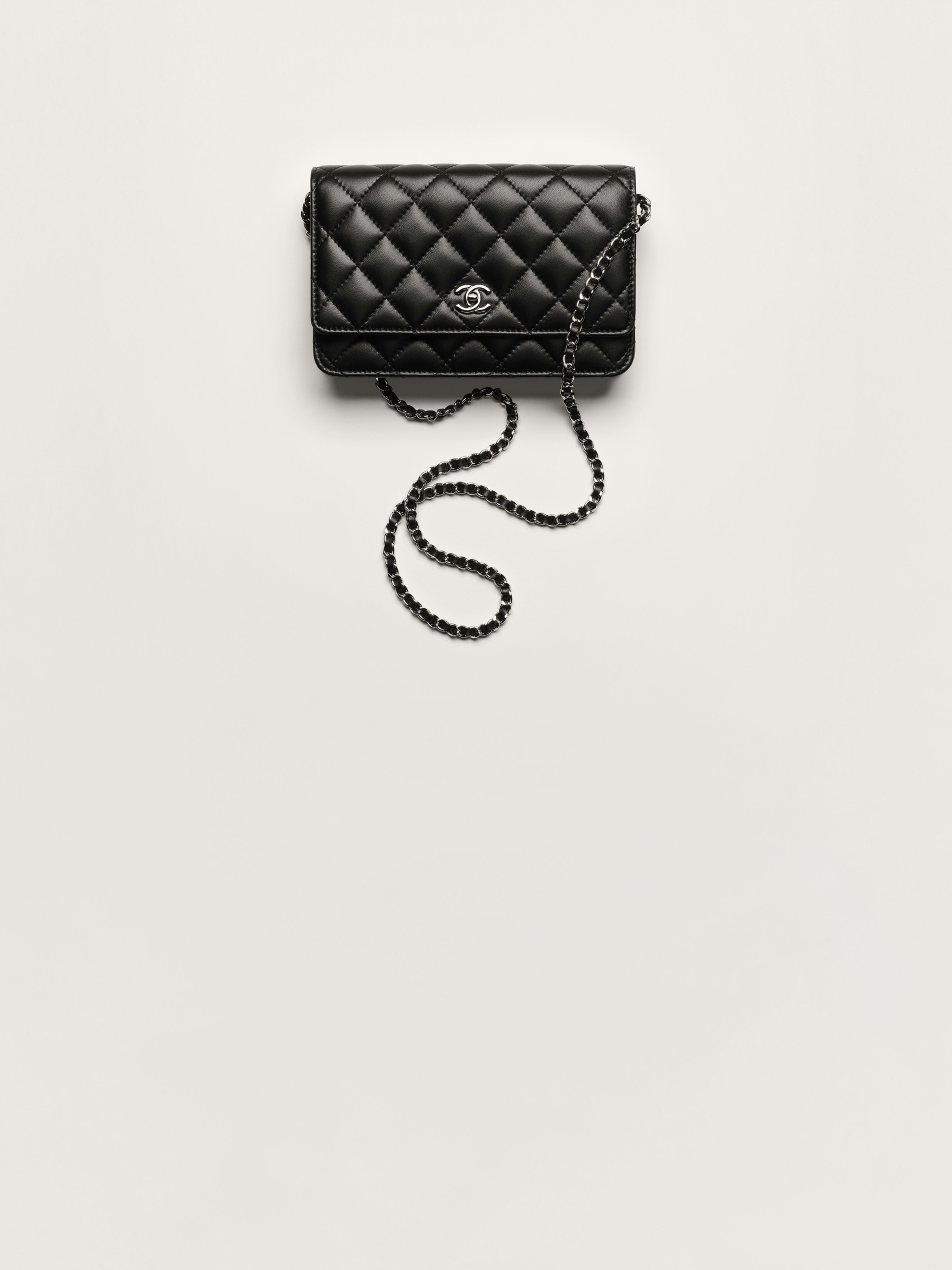 クラシック チェーンウォレット - ラムスキン、ブラック