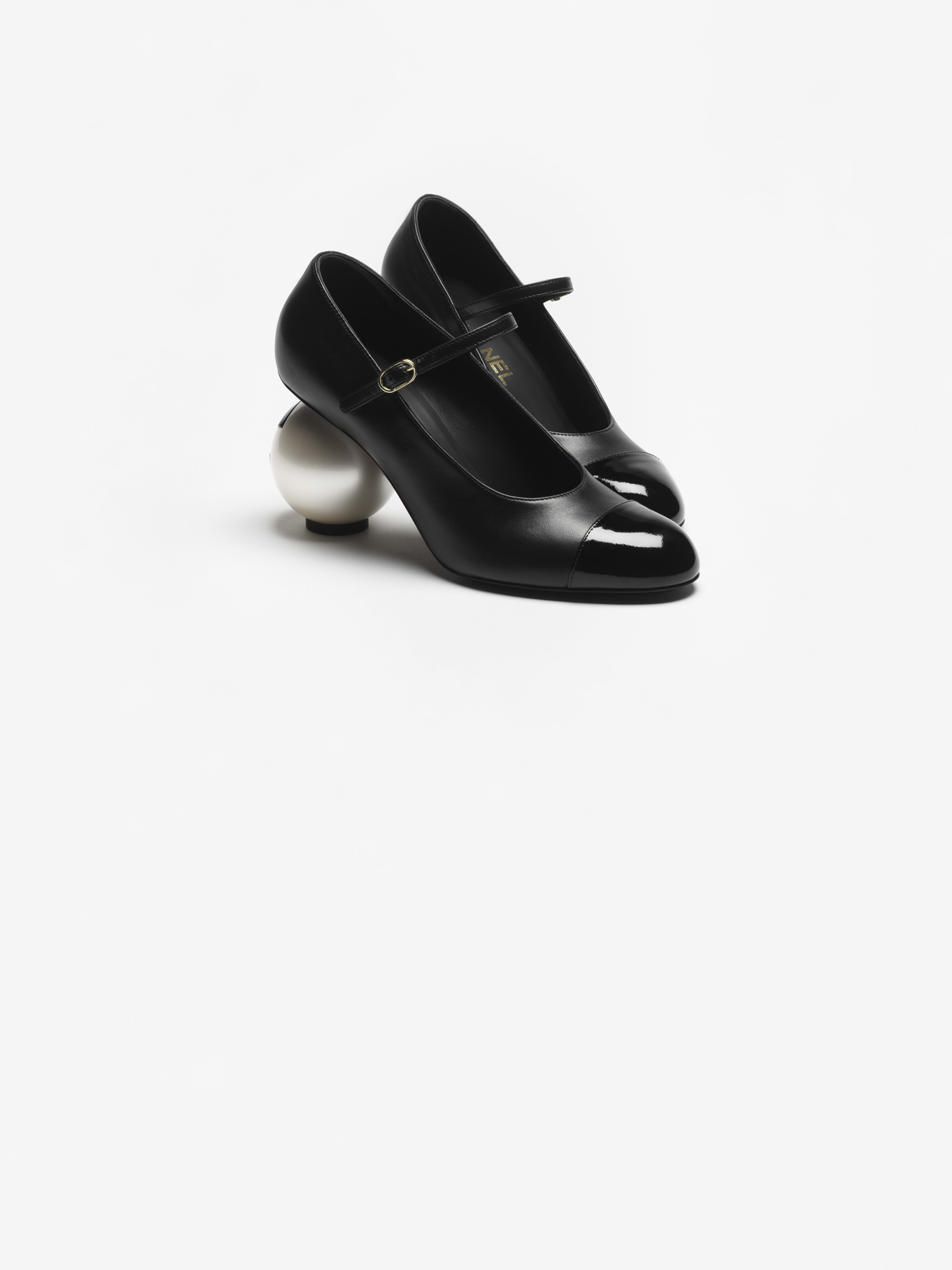 Mary janes - Lambskin, patent calfskin & imitation pearls, black