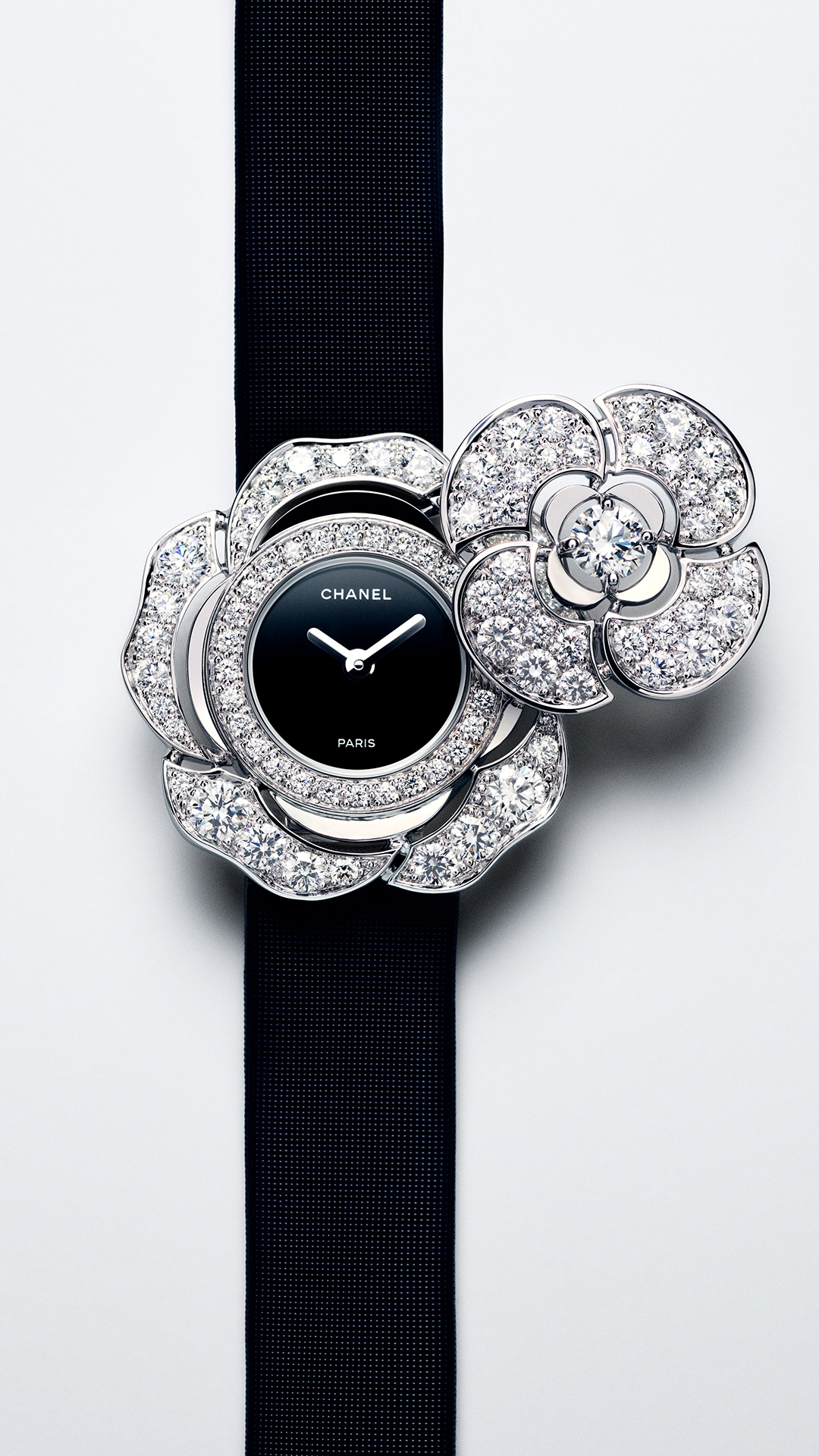 Signature CAMÉLIA Collection – High Jewelry | CHANEL