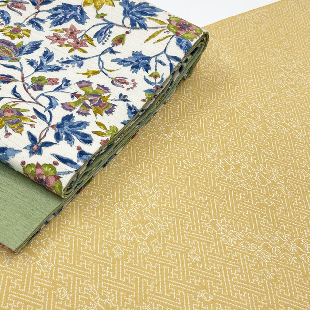 江戸小紋』紗綾型に群千鳥