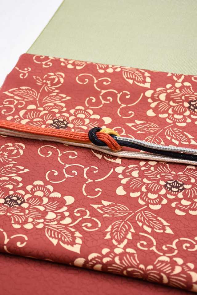 染名古屋帯』越後型 牡丹唐草 臙脂