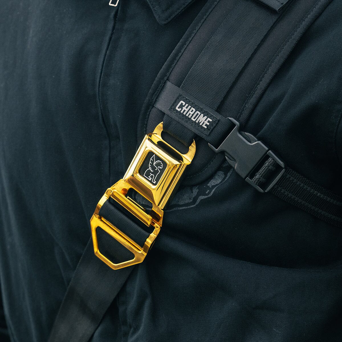 シートベルト バックル ミディアム | クローム・インダストリーズ