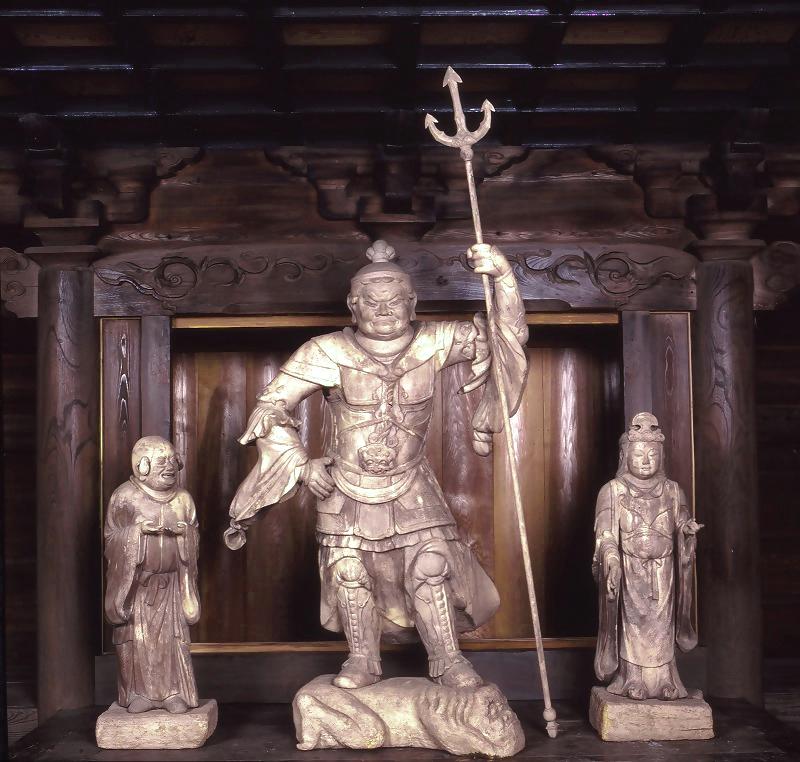 木造毘沙門天及び両脇侍立像［県指定有形文化財（彫刻）］ | 印西市