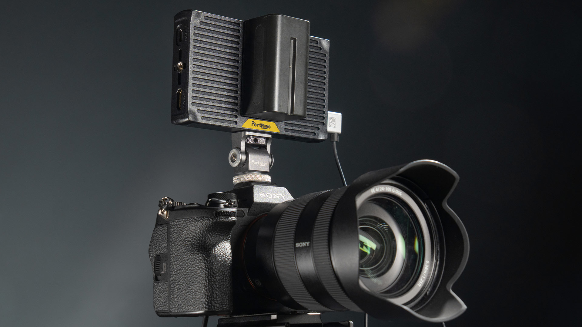 PortkeysがPT5 IIIを発表 - 軽量で手頃な5.4インチHDMIモニター | CineD