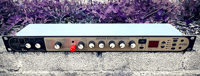 Circuitbenders - Zoom 1204 FX modifications