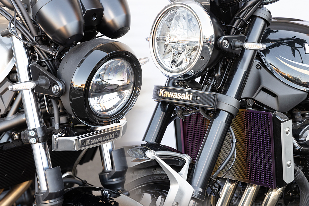 Z900RS & Z650RSのヘッドライト下にKAWASAKI純正エンブレムが装着可能