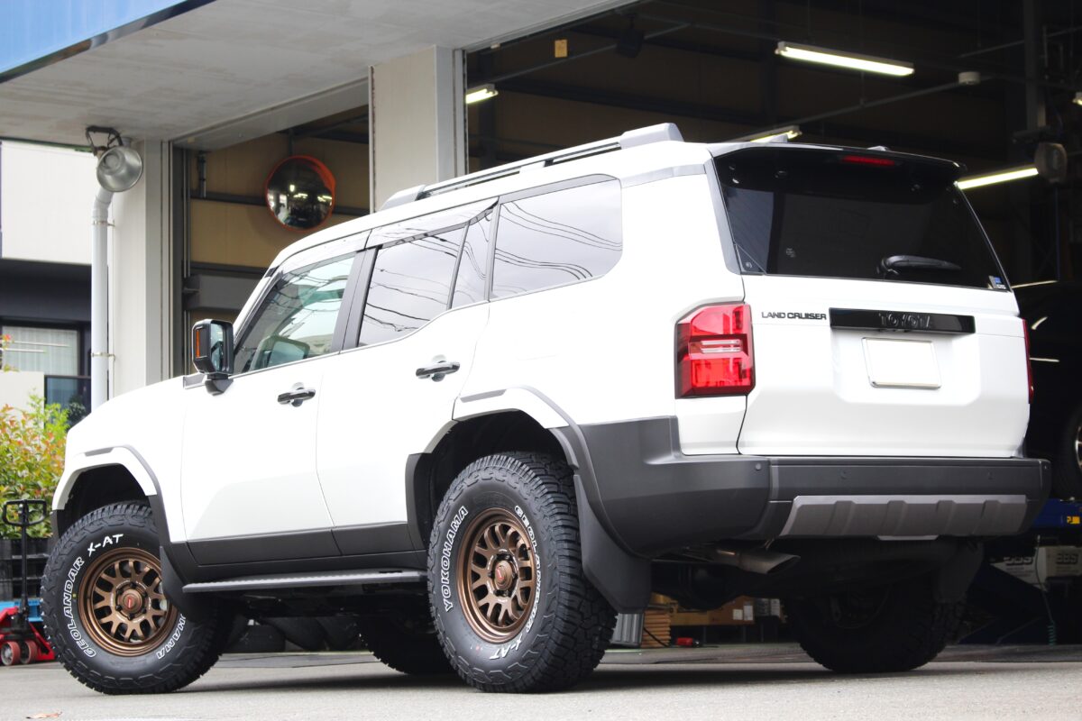 ランクル250にRAYS A LAP 07X 17インチ×285/75-17タイヤを装着