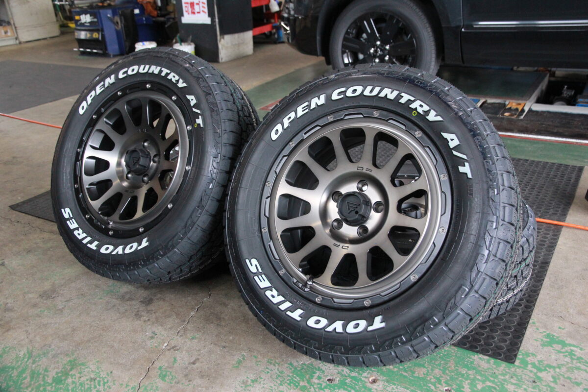 デリカD5 CHAMONIX にデルタフォース17インチ×オープンカントリーでOFF