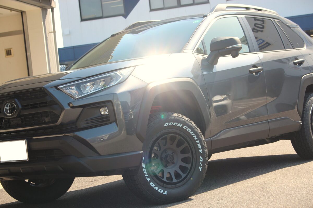 RAV4】RAV4オフロードパッケージをさらにゴツく！ACCイージーアップで