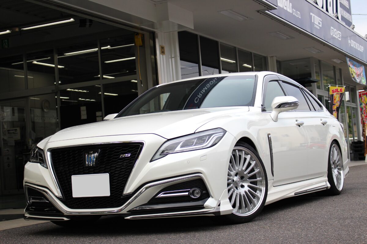 220クラウンRSアドバンスに装着率の高い車高調はコレだ！RSRベストアイ