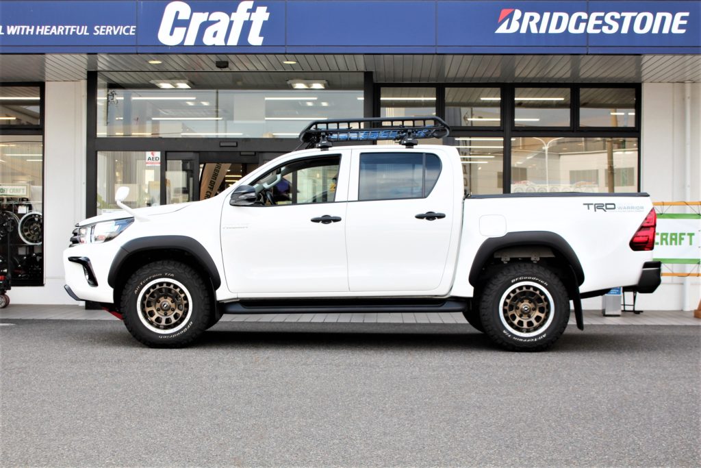 GUN125ハイラックスをリフトアップ。JAOSリフトアップスプリング装着編