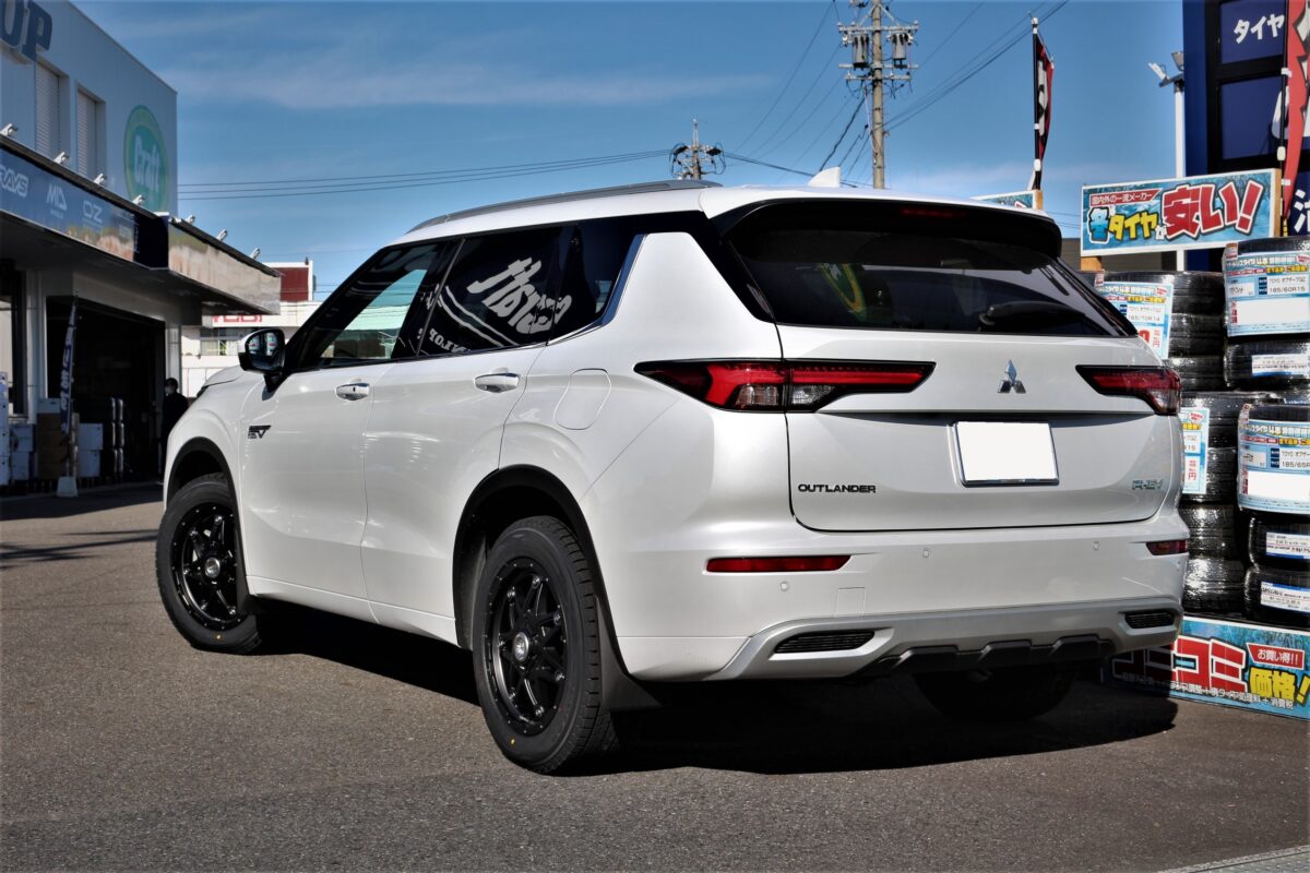 アウトランダーPHEV】純正20インチに対してスタッドレスは18インチが