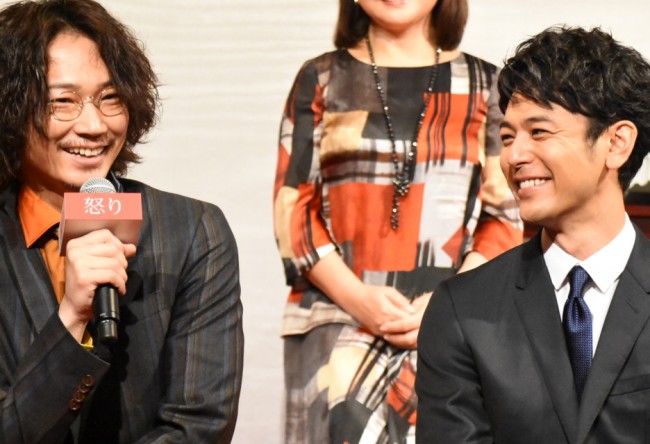 綾野剛、ラブシーン演じた妻夫木聡に親近感抱く 役作りで「一緒に住ん