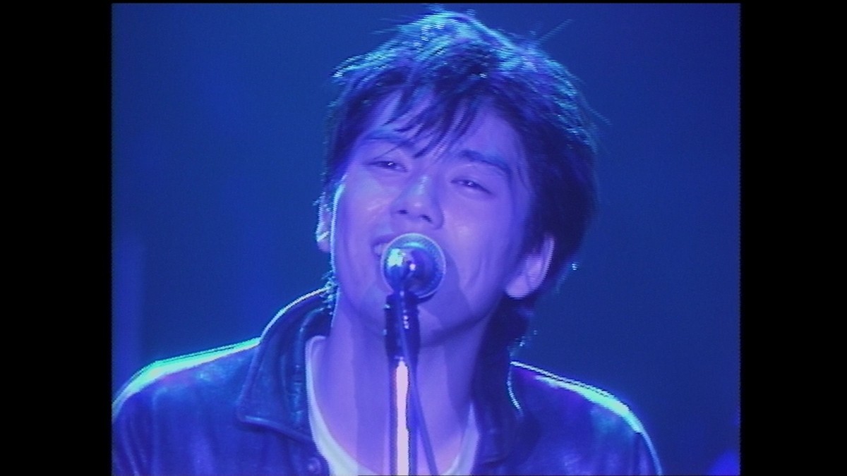 尾崎豊が「シェリー」を魂の熱唱 『尾崎豊を探して』超貴重ライブ映像