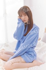 乃木坂46・菅原咲月、甘々ないじけ顔！ 5期生写真集封入特典ポスター