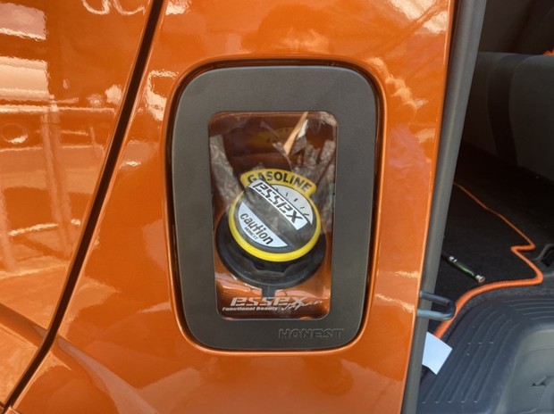 HONEST×CRSコラボ商品が新登場！細部までオシャレなので一目置かれる