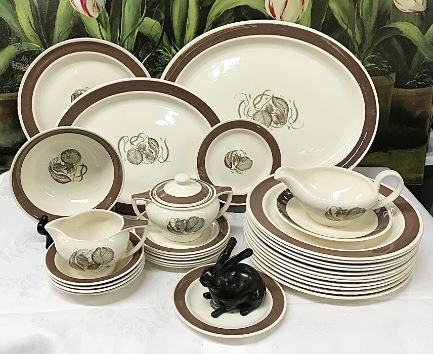 Mid Century Modern Susie Cooper Hazelwood Dinnerware | Cynthia