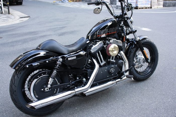 ブラス76スラッシュ スポーツスターモデル用 - MOTOR STAGE | アンバー