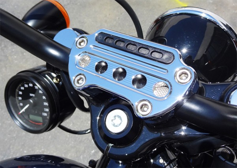 インジケーター ハンドルバークランプ - JOKER MACHINE | アンバーピース