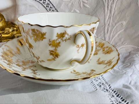 ミントンダイアデム カップ&ソーサープレートトリオ アフタヌーン