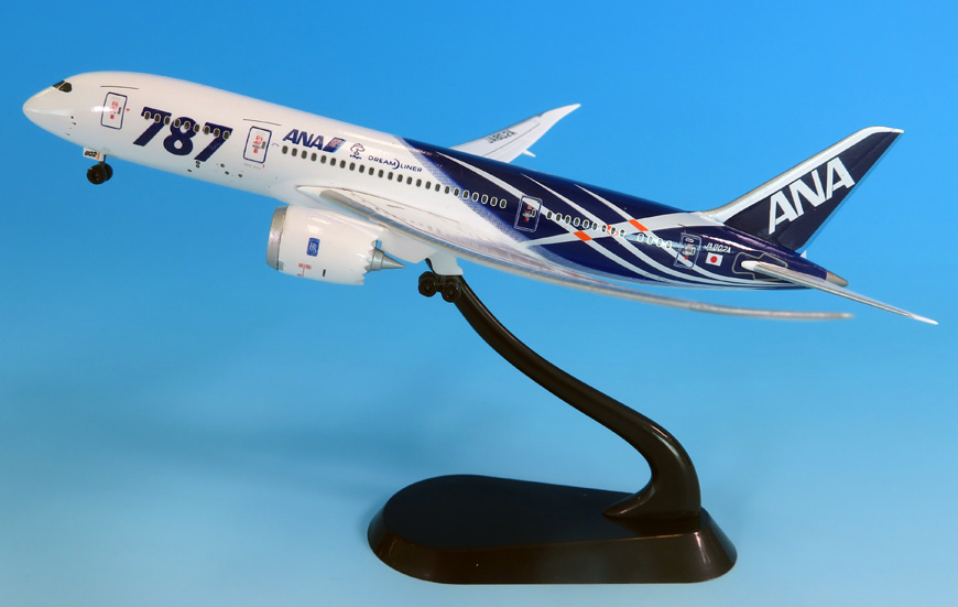 NH40114 1:400 BOEING 787-8 JA801A 特別塗装機 ABS樹脂完成品（ギア