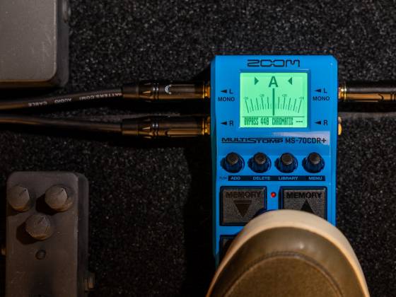 Zoom MS-70CDR+ Multi-Stomp Effects Pedal with 6 Simultaneous