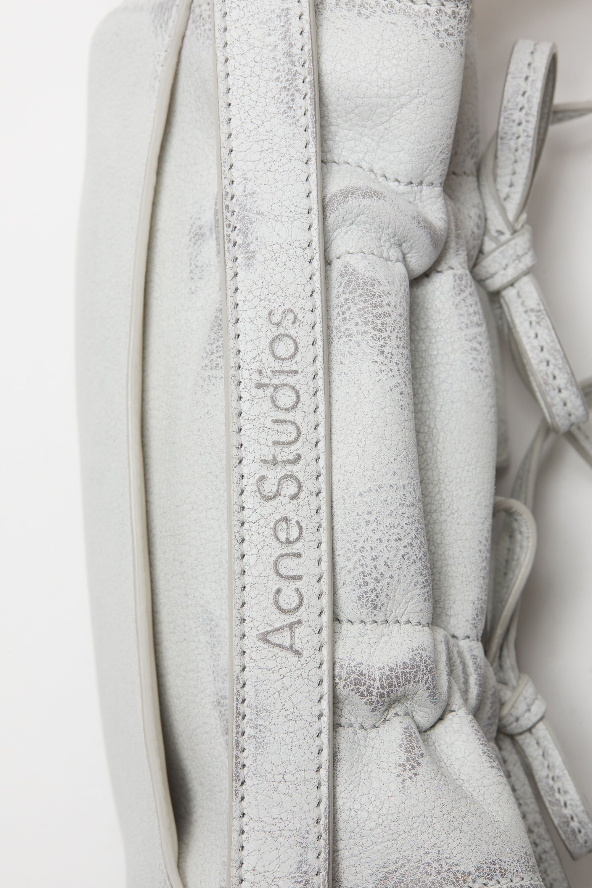 Acne Studios - Multipocket マイクロバッグ - ホワイト/グレー