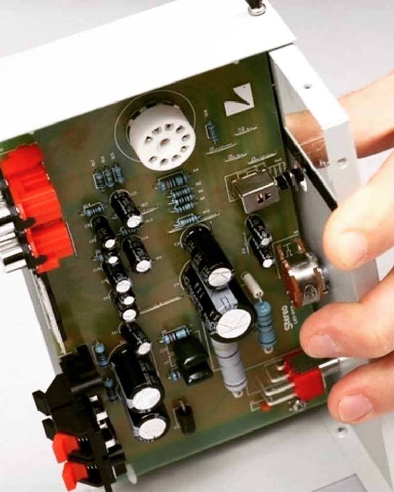 朗音!真空管アンプの愉悦: 特別付録:ラックスマン製真空管ハイブリッド