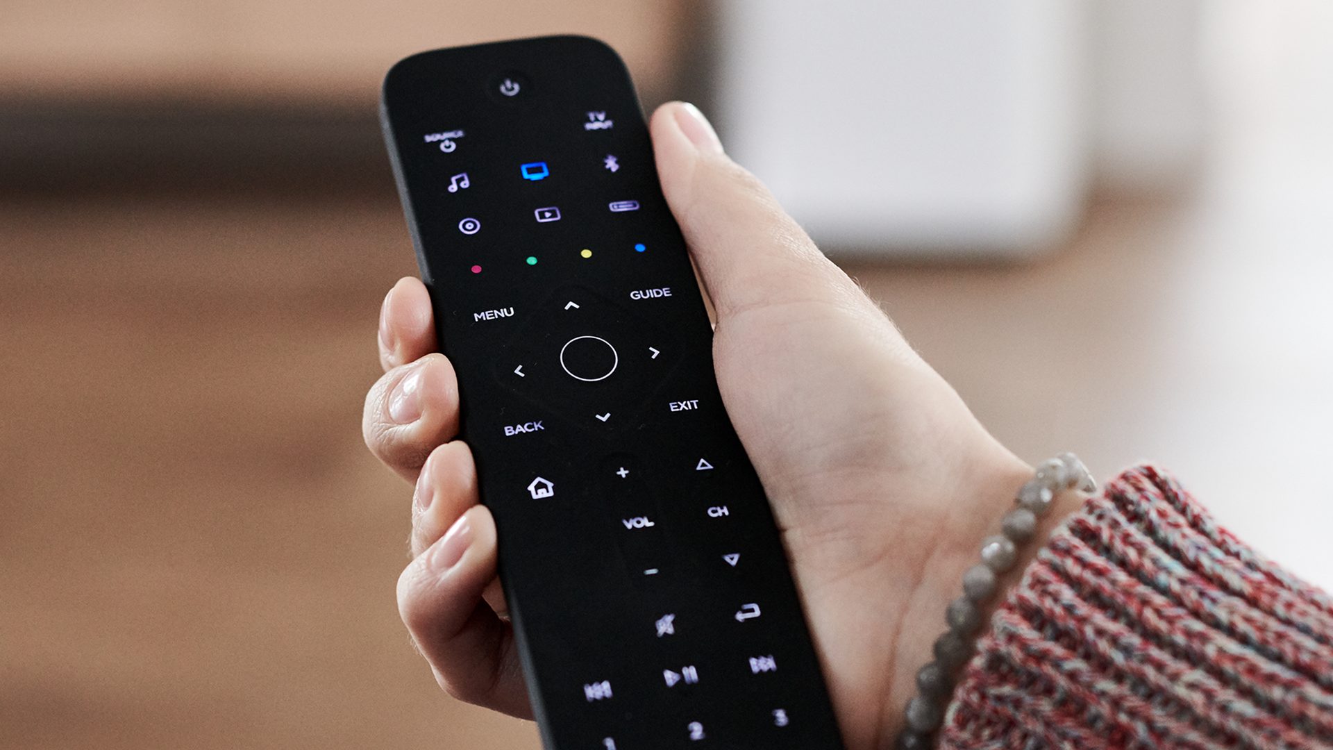 Soundbar wireless Bose 700 black/white | AudioVision.ro