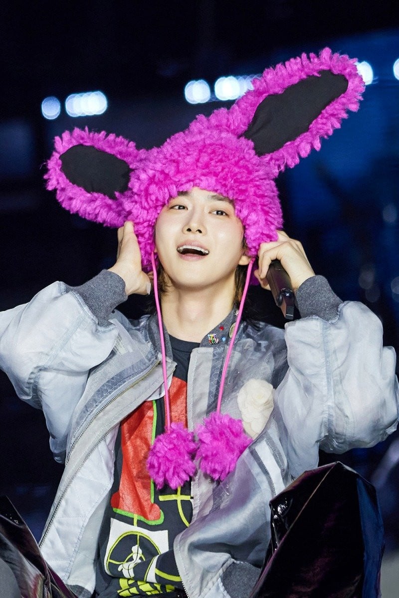 EXO's Suho concludes first solo concert with global success