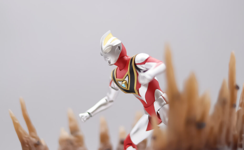 S.H.Figuarts（真骨彫製法） ウルトラマンガイア（V2） エフェクト