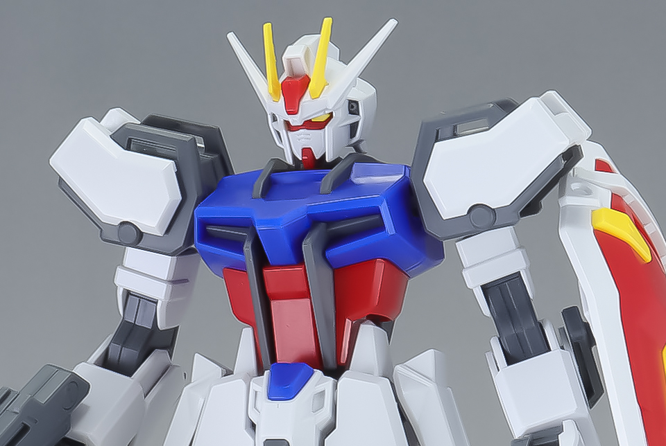 ENTRY GRADE 1/144 ストライクガンダム （セブン-イレブン限定カラー