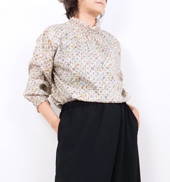 sosotto ソソット リバティプリント2ウェイゴムシャーリングブラウス