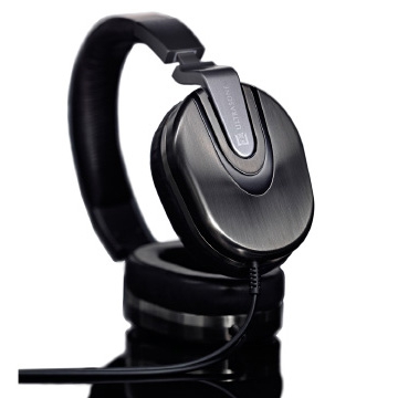 Edition 8 Romeo｜ULTRASONE｜株式会社アユート PCパーツ・VR